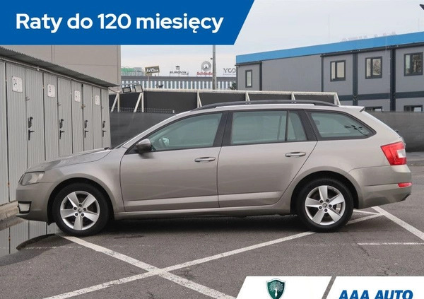 Skoda Octavia cena 35000 przebieg: 198669, rok produkcji 2014 z Kępno małe 232